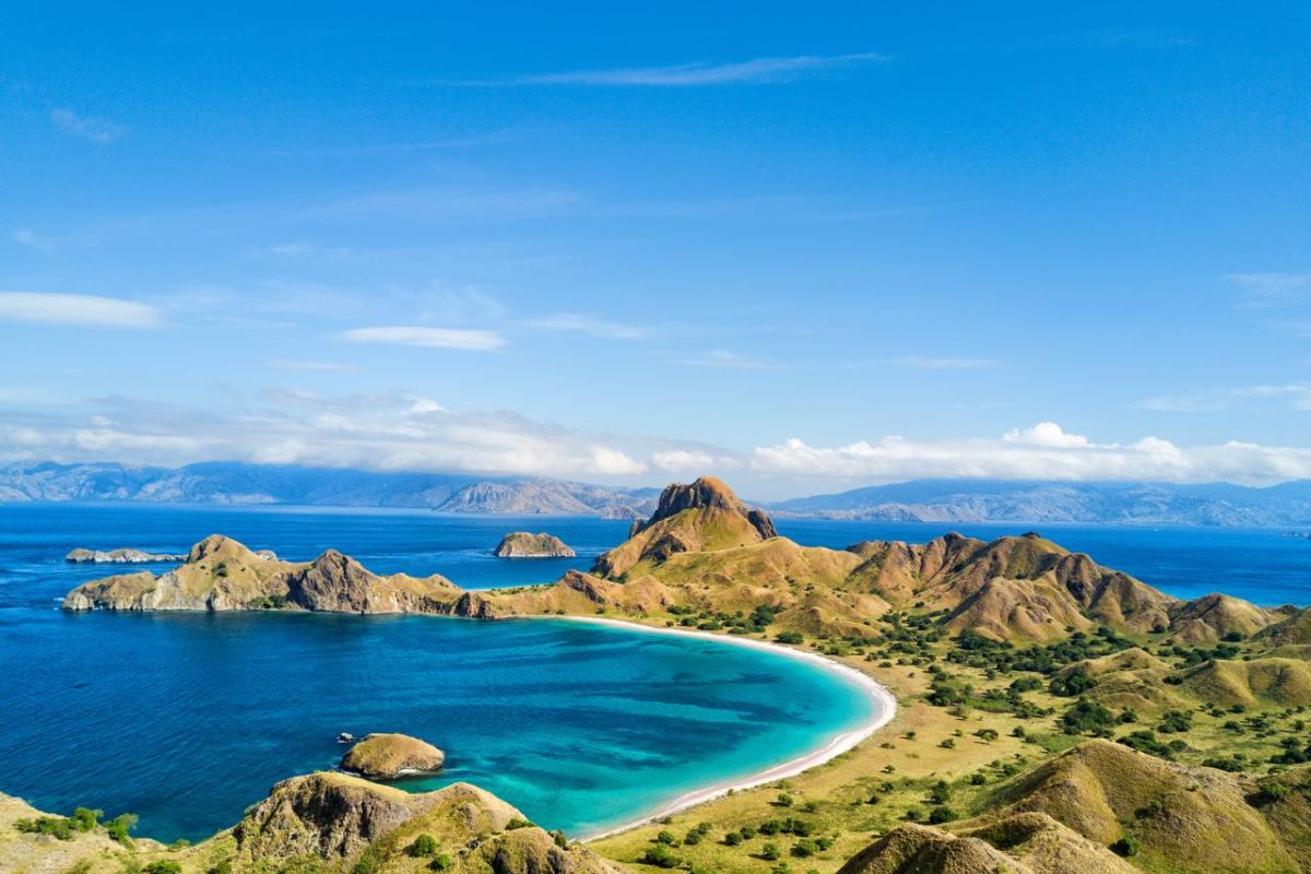ASITA NTT salurkan donasi sekaligus cek kesiapan destinasi pascagempa
