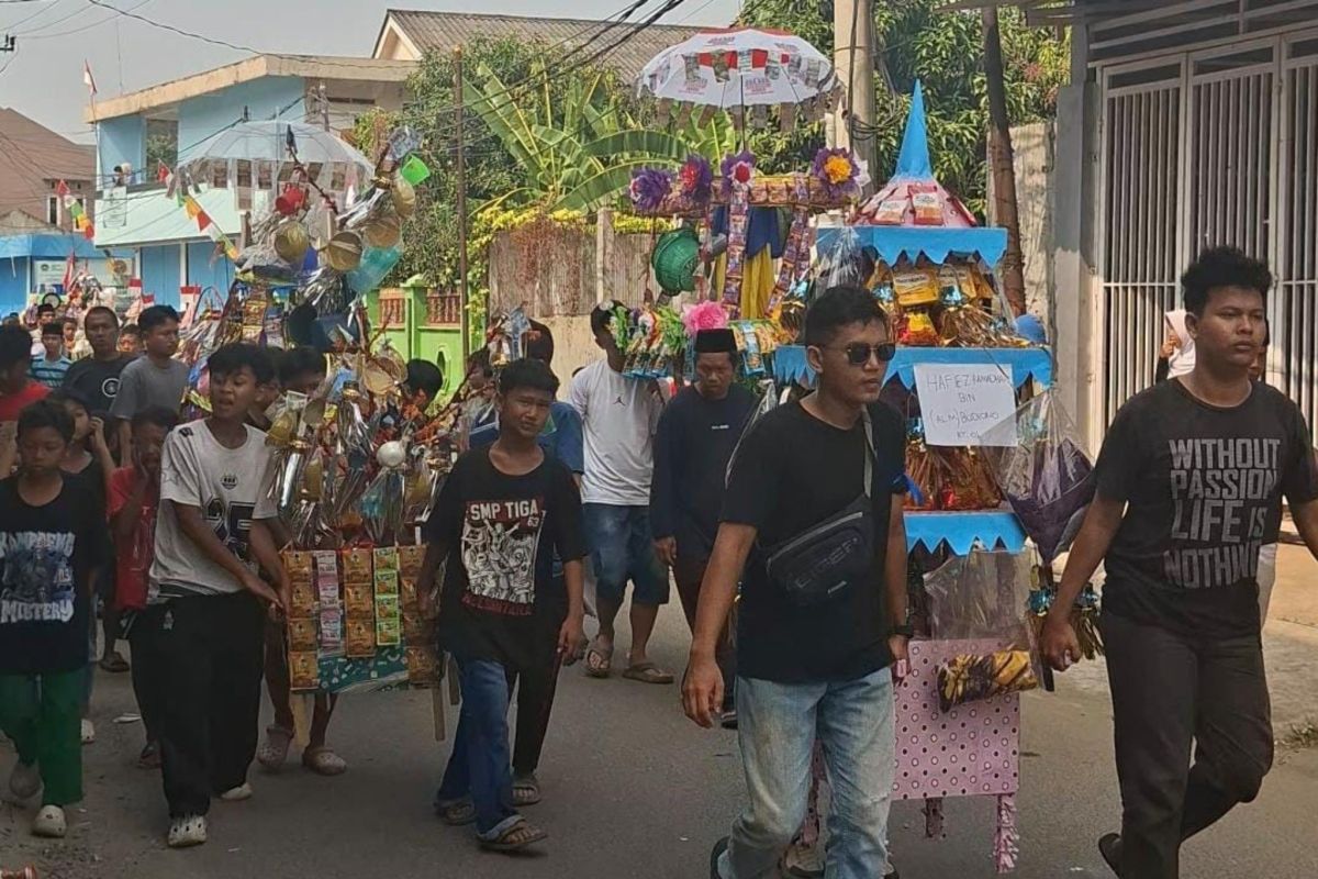 Tradisi Ngeropok warnai kemeriahan Maulid Nabi di Kota Serang