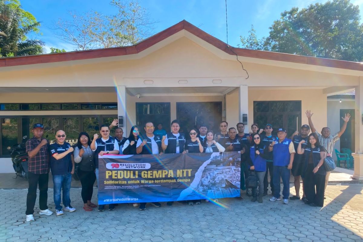 98 Resolutions Network salurkan bantuan untuk korban gempa di NTT
