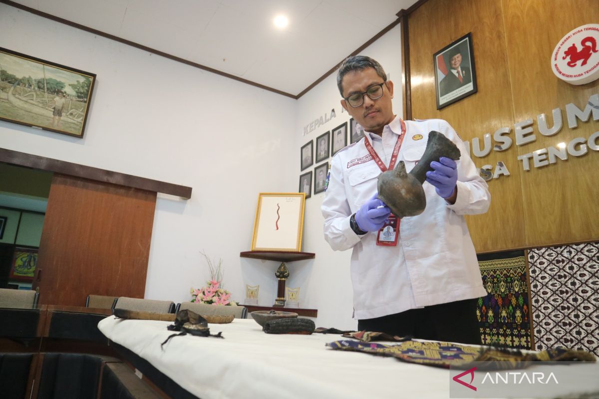 Museum NTB selamatkan artefak tersisa dari kebakaran Dusun Adat Sade