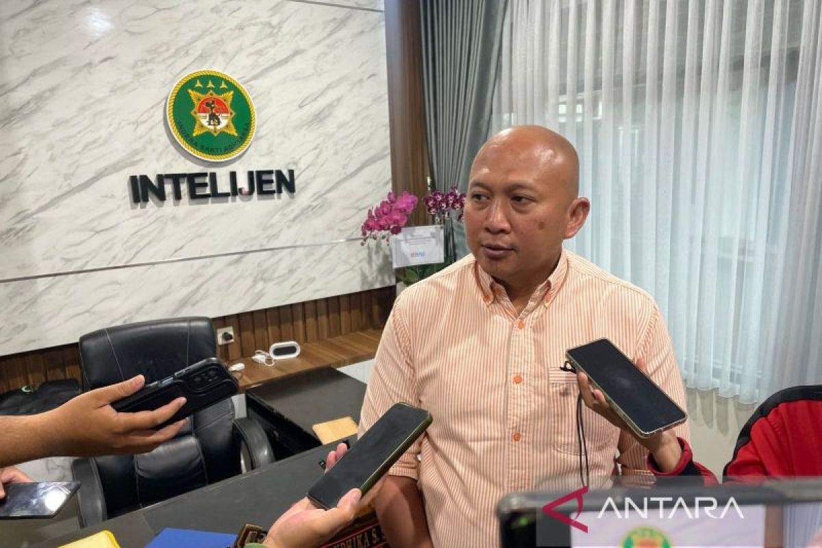 Kejari melimpahkan kasus kredit Perumda BPR Bank Cirebon ke pengadilan