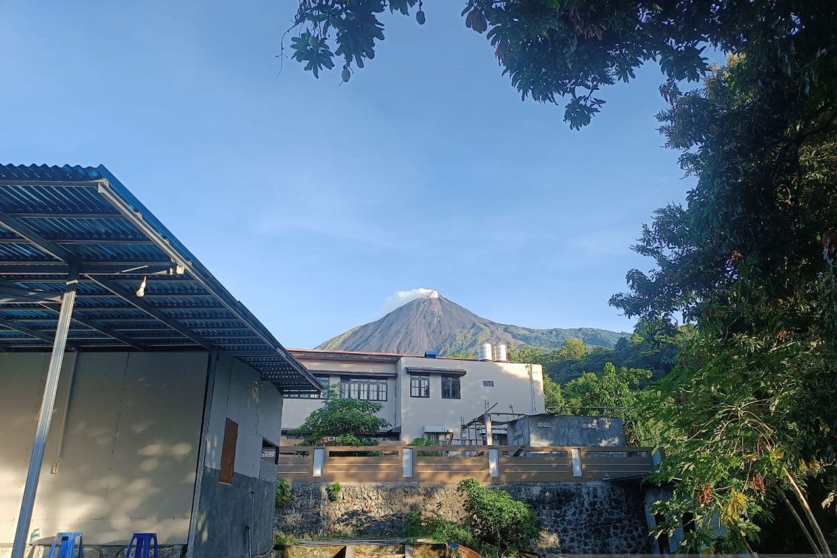 Tiga kampung di Sitaro waspadai guguran lava Gunung Karangetang