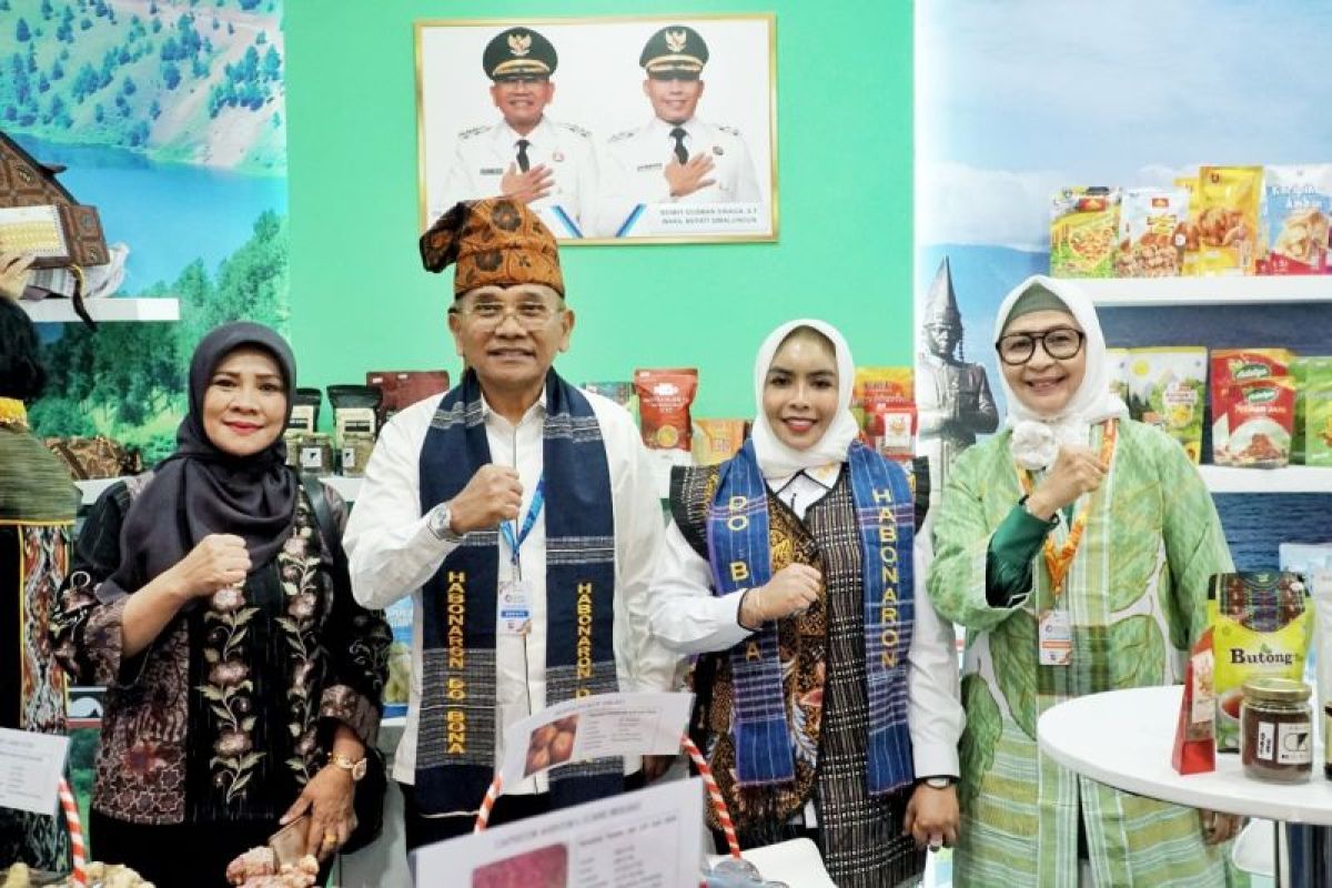 Produk daerah Simalungun dipromosikan di ajang AOE Tangerang