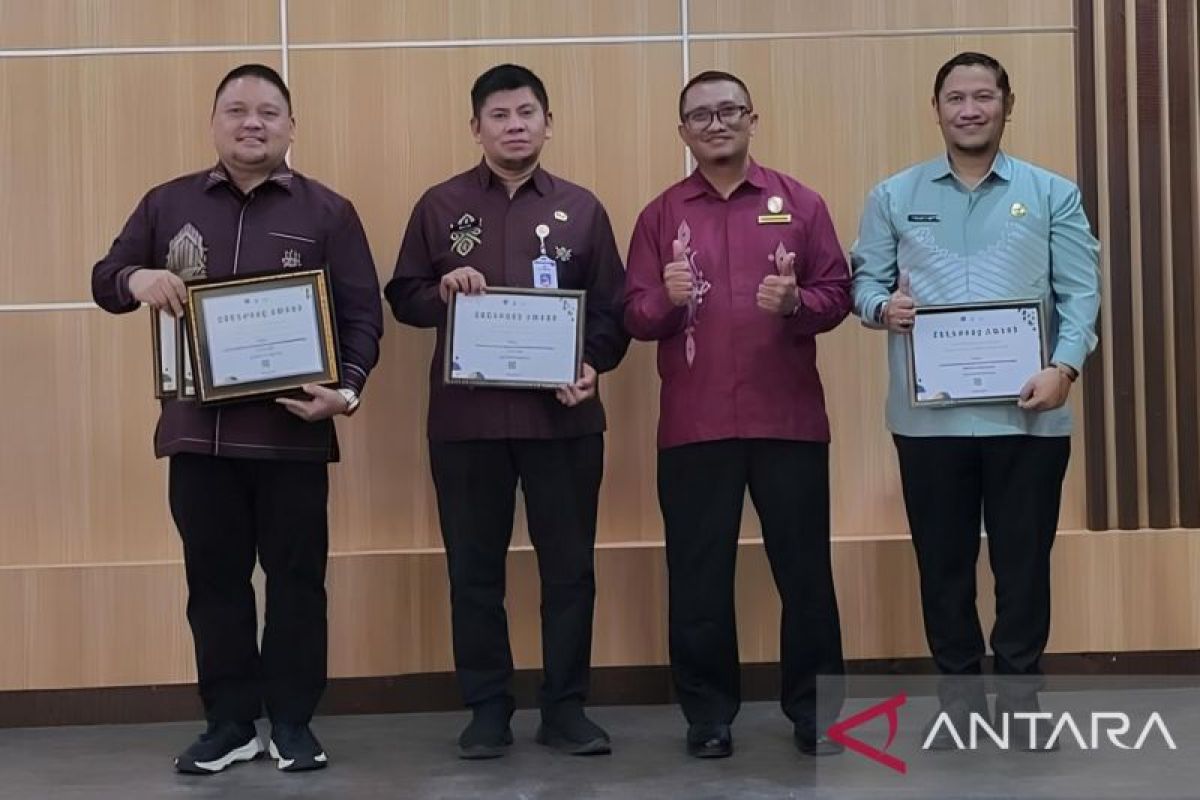 Bone Bolango Tuntaskan Penyaluran Dana Desa, Sabet Penghargaan Nasional