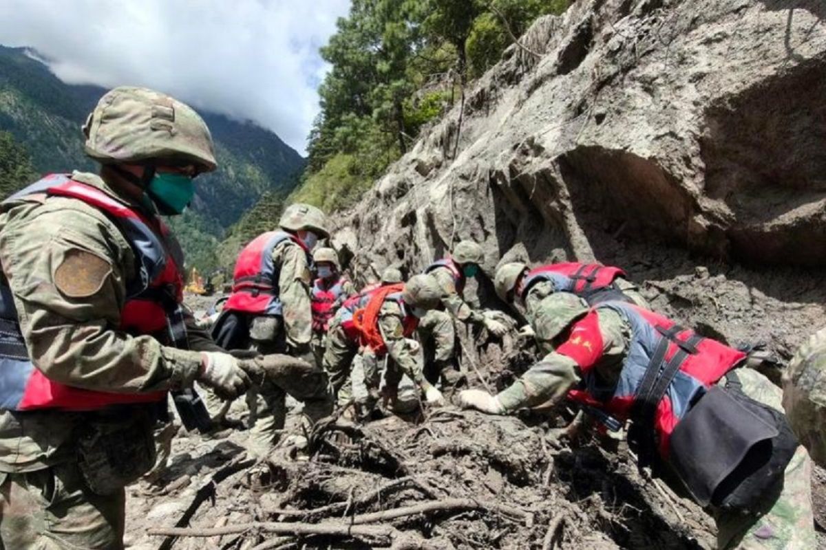 Korban tewas akibat banjir dan longsor di Nepal capai 623 orang