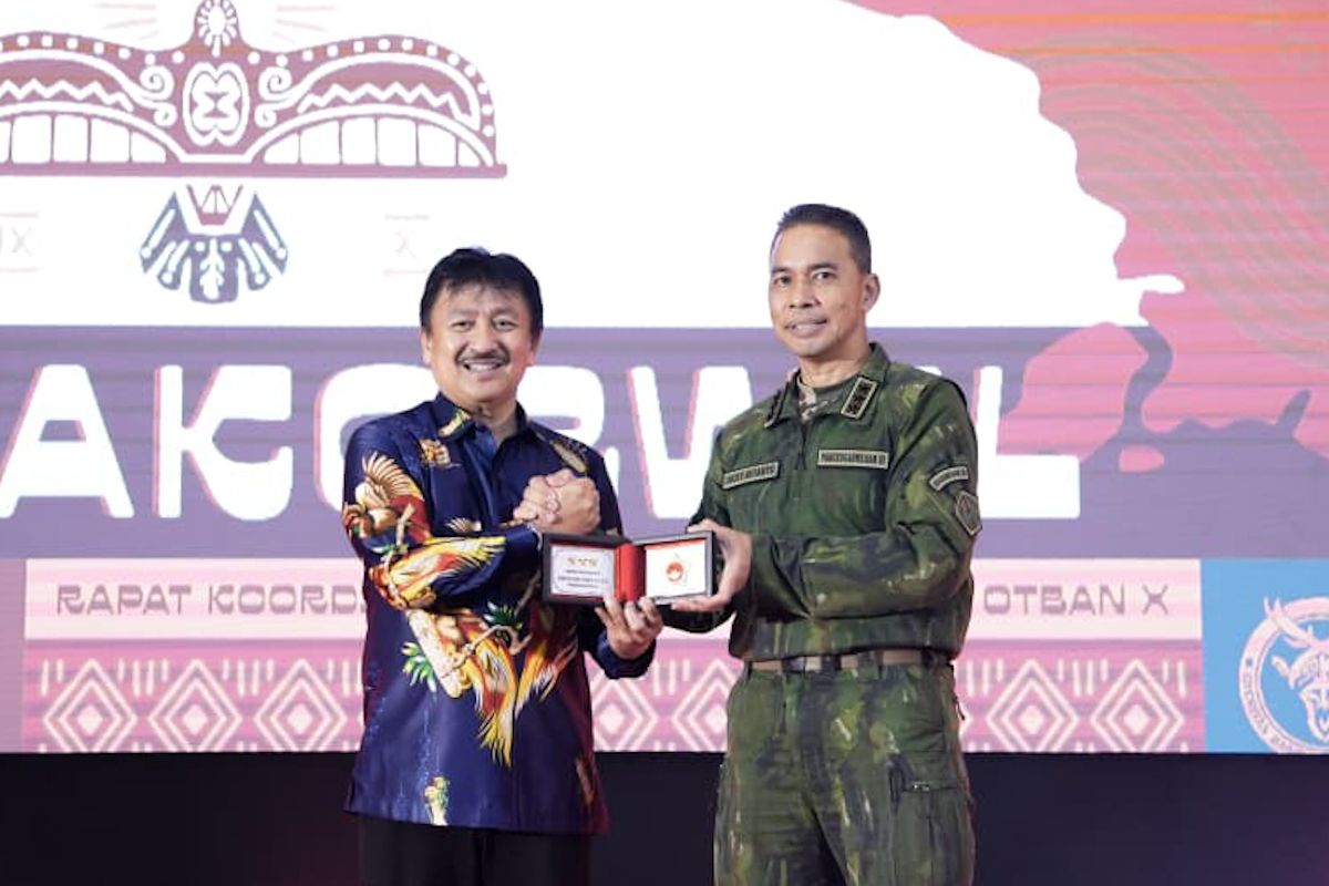 Kemenhub memperkuat keselamatan sektor penerbangan perintis di Papua