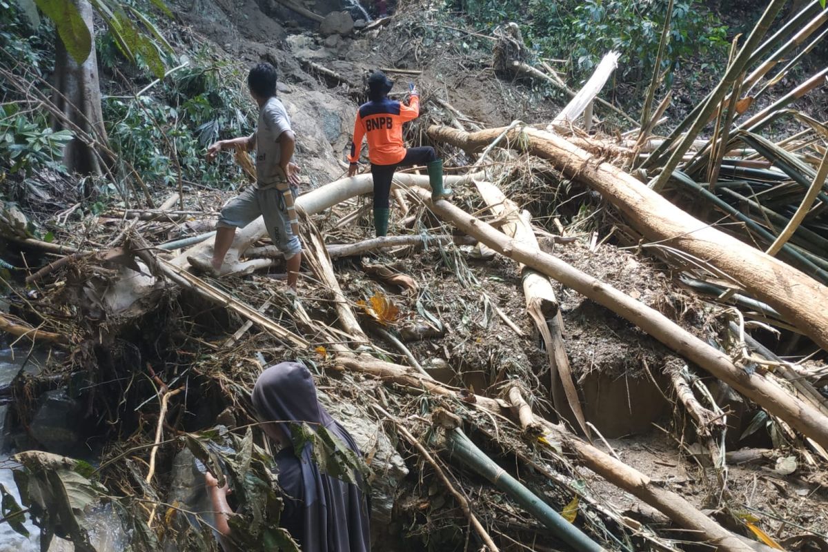 BPBD fokus perbaikan jaringan air bersih terdampak banjir di Parimo