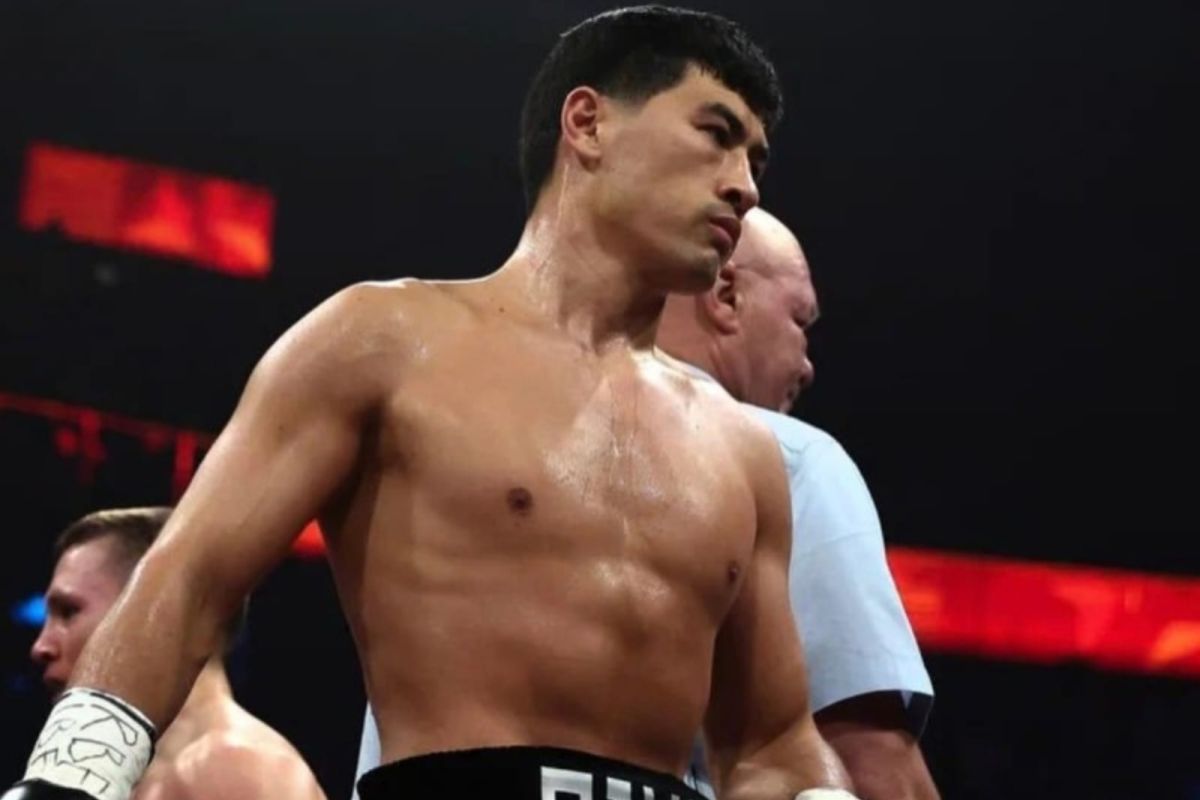 Dmitry Bivol dan Callum Smith Sepakati Duel Perebutan Sabuk WBO