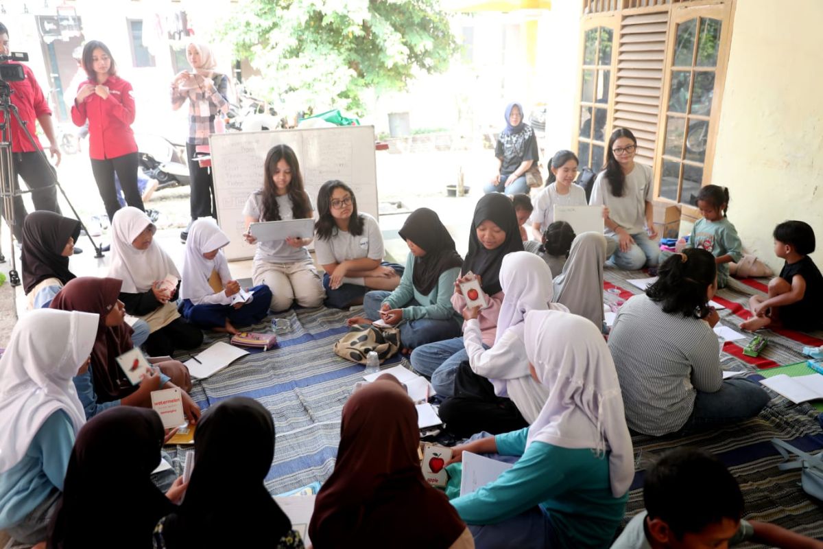 Gerakan Relawan Beri Akses Les Bahasa Inggris Gratis untuk Anak