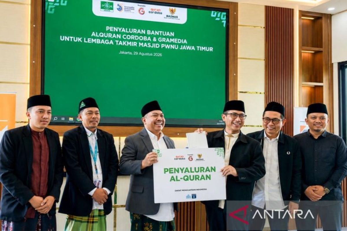 Baznas RI Salurkan 250 Mushaf Al-Quran ke LTM PWNU Jawa Timur
