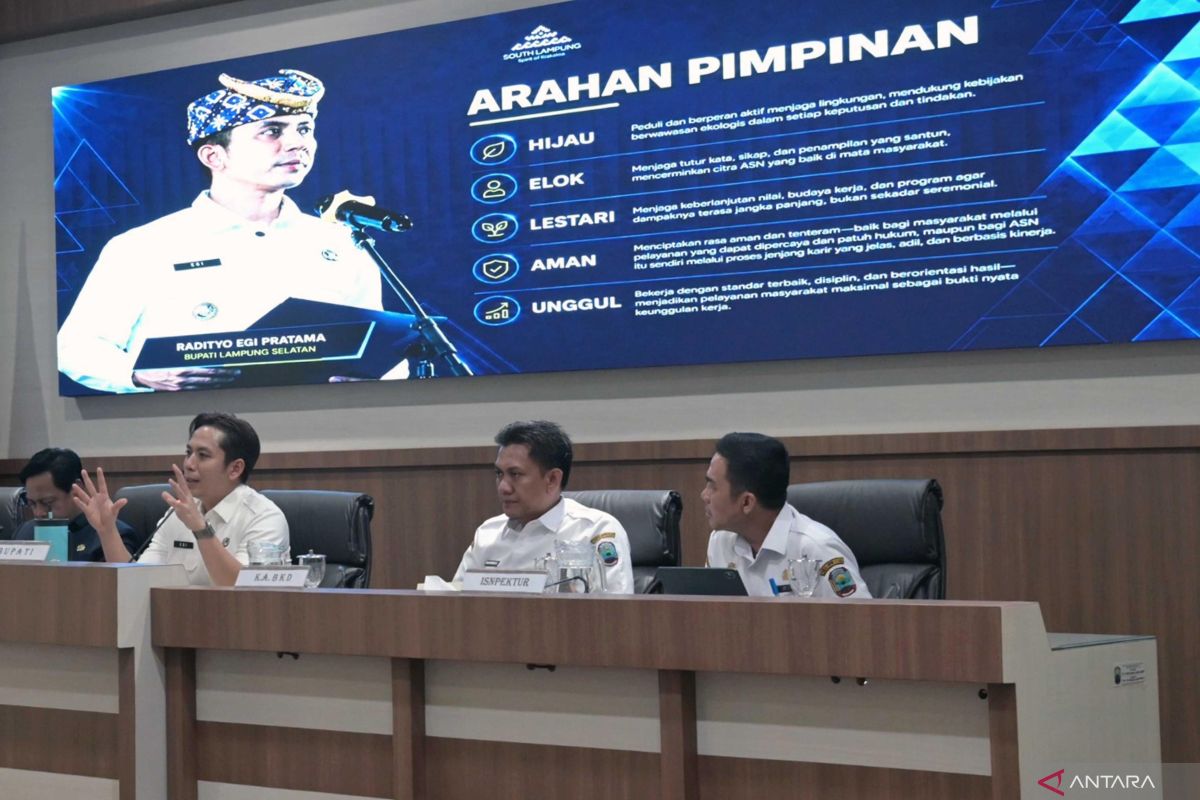 Bupati Lampung Selatan tekankan kolaborasi pejabat untuk percepat pembangunan