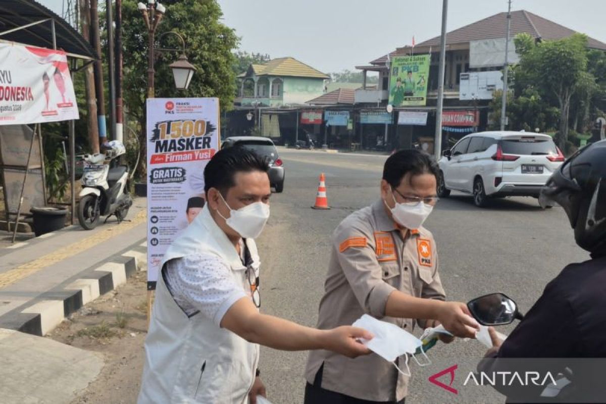 Firman Yusi bagikan masker dan bantu operasional UPBS di Tabalong - ANTARA News Kalimantan Selatan