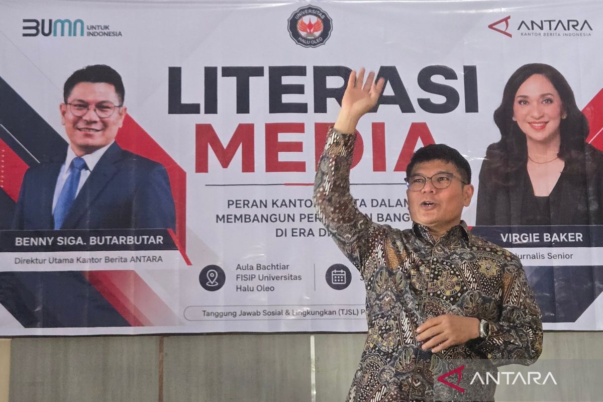 LKBN ANTARA beri literasi media mahasiswa UHO Kendari guna hadapi era digital