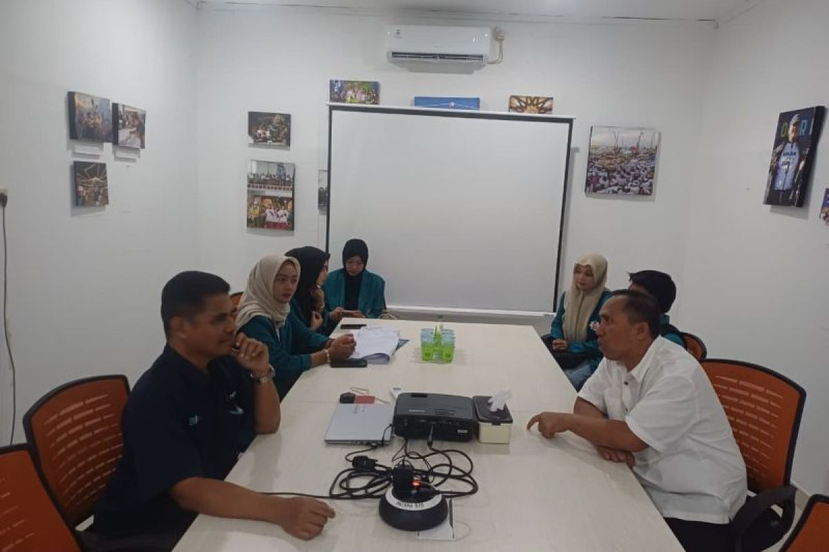 Enam mahasiswa UIN Mataram mulai PKL di ANTARA Biro NTB