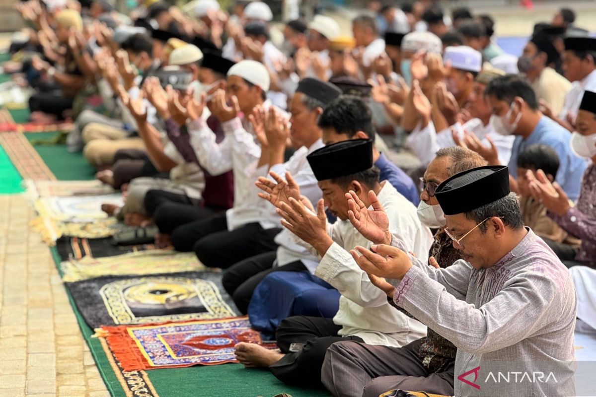 Populer, ribuan hotspot di Sumatera hingga aset eks kepala BGN disita