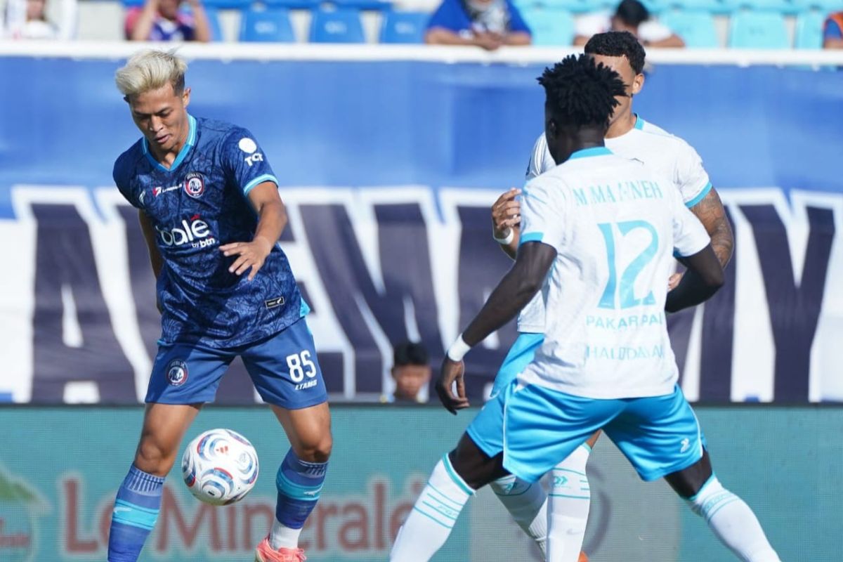 Arema FC gulung Isenmulang empat gol tanpa balas di Kanjuruhan - ANTARA News Jawa Timur