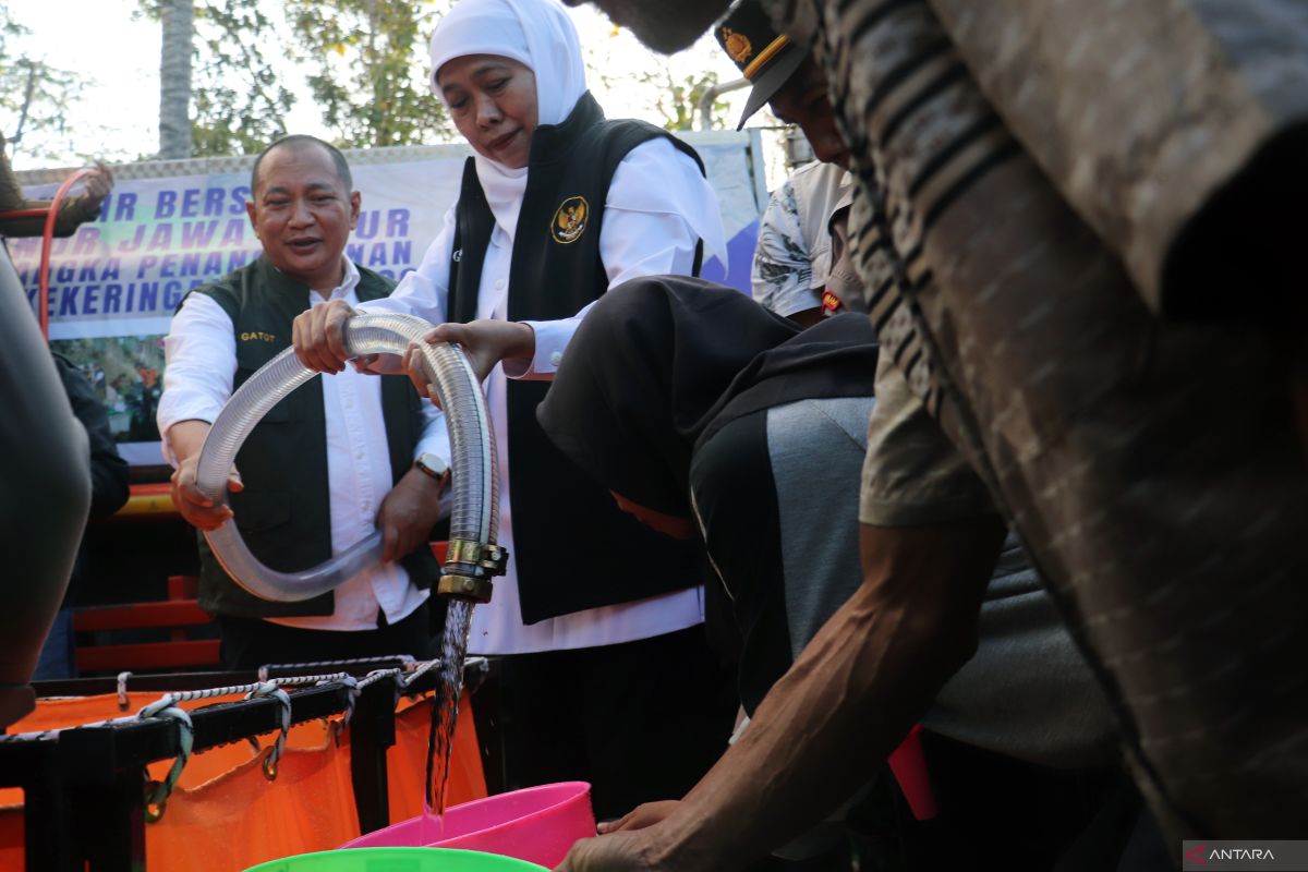 Bantuan air bersih bagi warga terdampak kekeringan