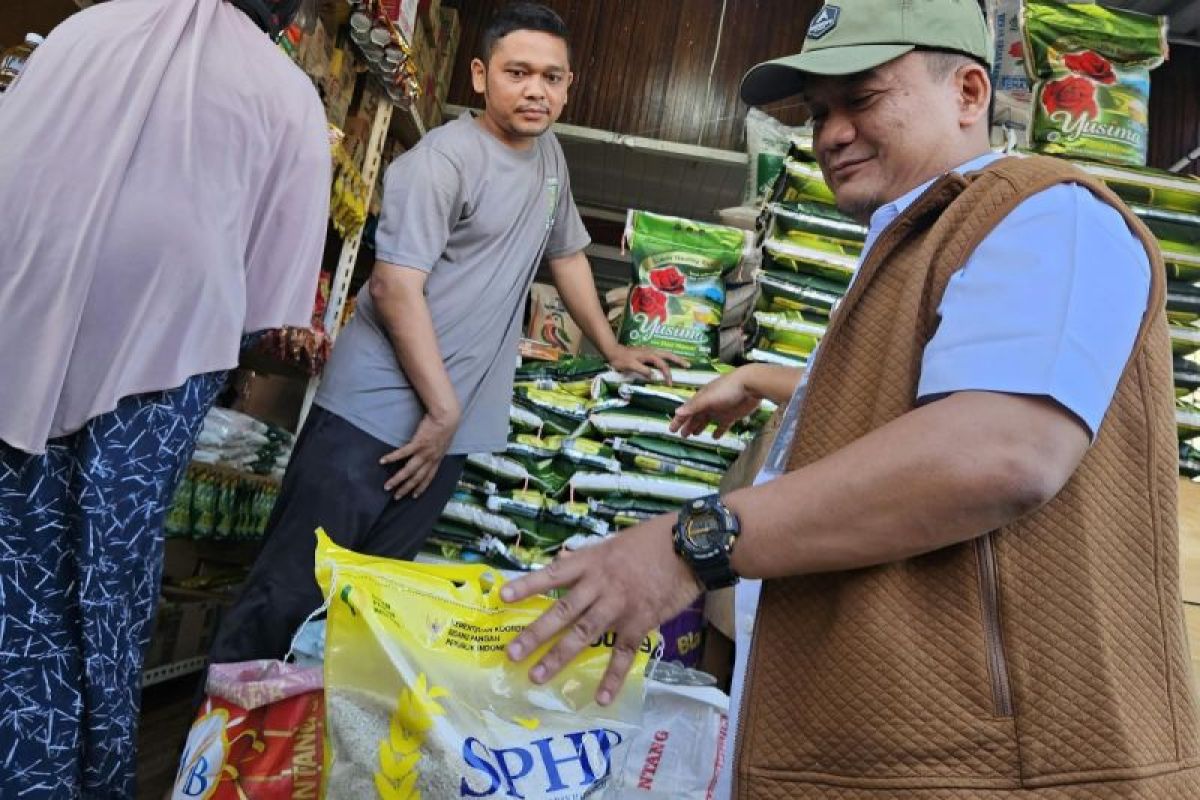 Bulog Aceh pastikan ketersediaan beras tetap aman di pasaran - ANTARA News Aceh