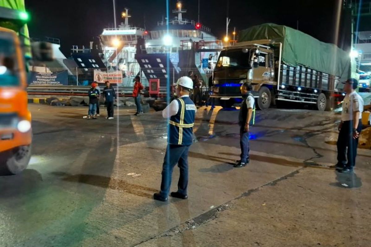 Kemenhub tambah tiga kapal urai kepadatan Ketapang-Gilimanuk