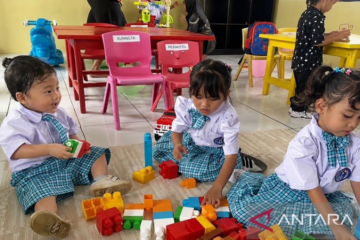 Pemkab Tanimbar perkuat PAUD dukung Indonesia Emas 2045 - ANTARA News Ambon, Maluku