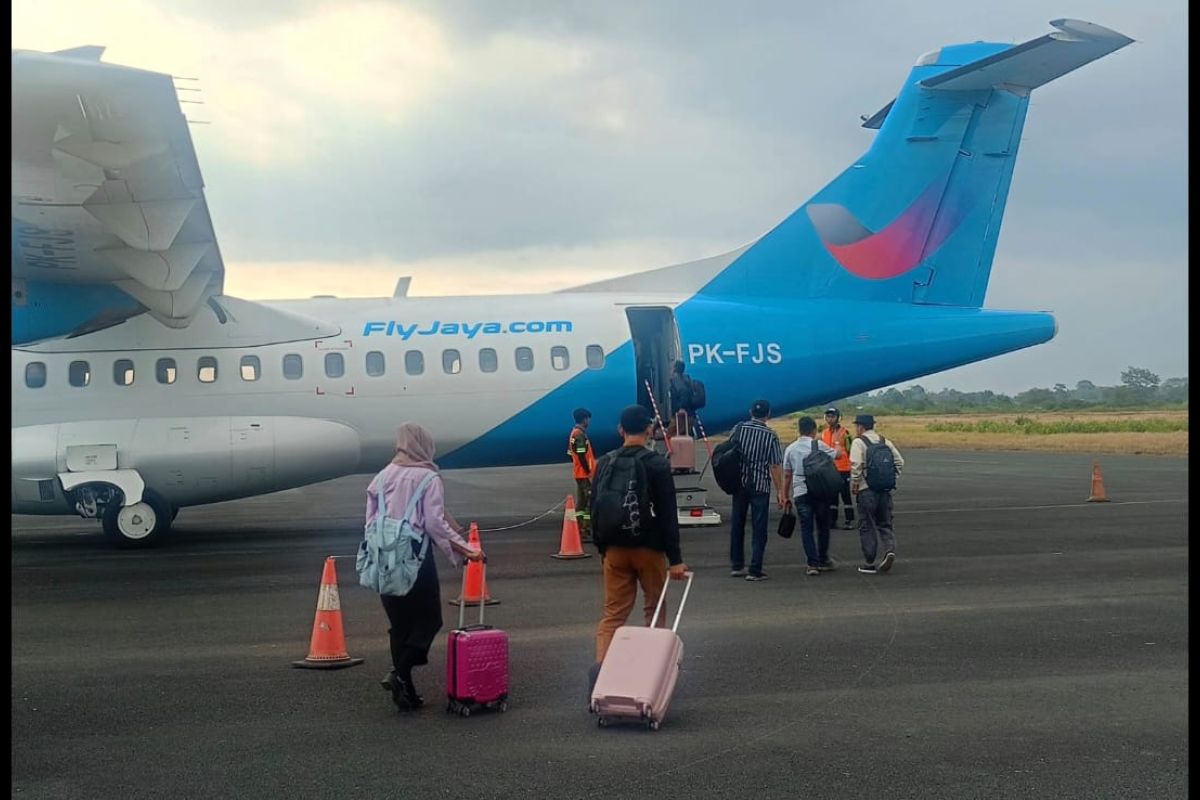 Penerbangan Jember-Jakarta di Bandara Notohadinegoro berjalan normal - ANTARA News Jawa Timur