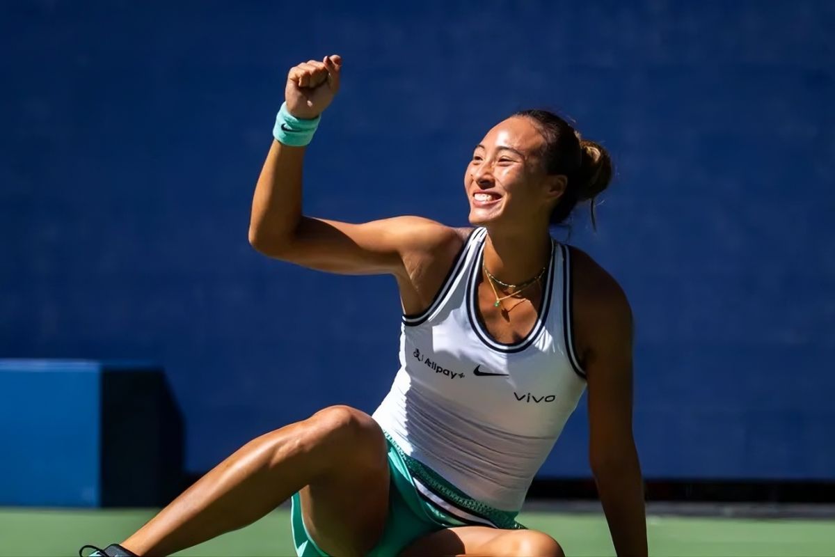Aksi Comeback Zheng Depak Swiatek Demi Tiket Delapan Besar US Open