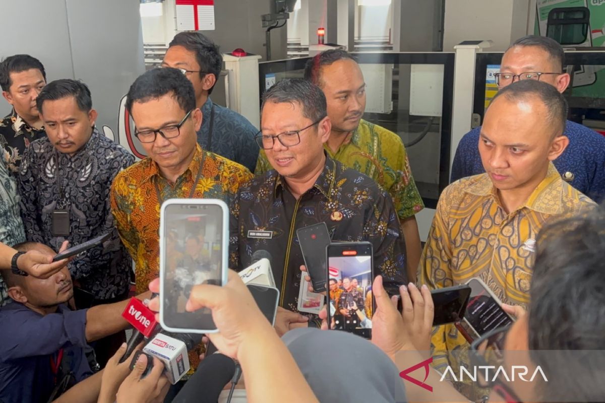 Ingin uji coba LRT? Warga bisa akses dari undangan dan daftar di situs