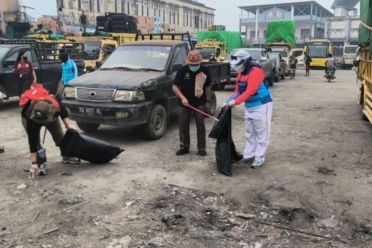 Bupati canangkan gerakan Sintang Asri upaya kelola sampah dengan baik - ANTARA News Kalimantan Barat