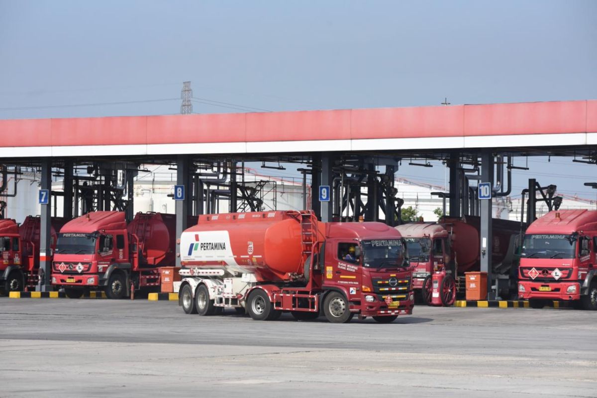 PT Pertamina Patra Niaga tingkatkan pasokan BBM ke SPBU di Sulsel