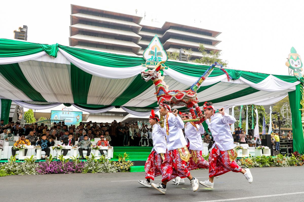 Pawai Ta'aruf MTQ Nasional XXXI di Jateng tampilkan keragaman budaya Indonesia - ANTARA News Megapolitan