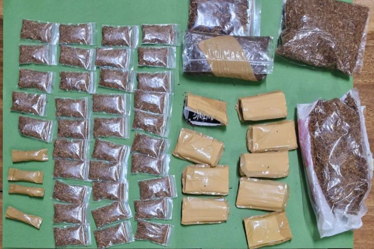 Polisi Bongkar Produksi Tembakau Sintetis Rp1 Miliar - ANTARA News Megapolitan