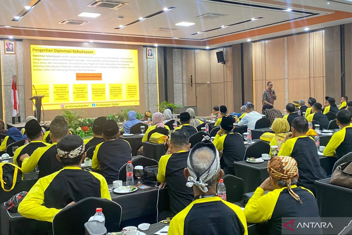 Kemenbud mendorong pemkab garut cari tokoh untuk diketahui internasional