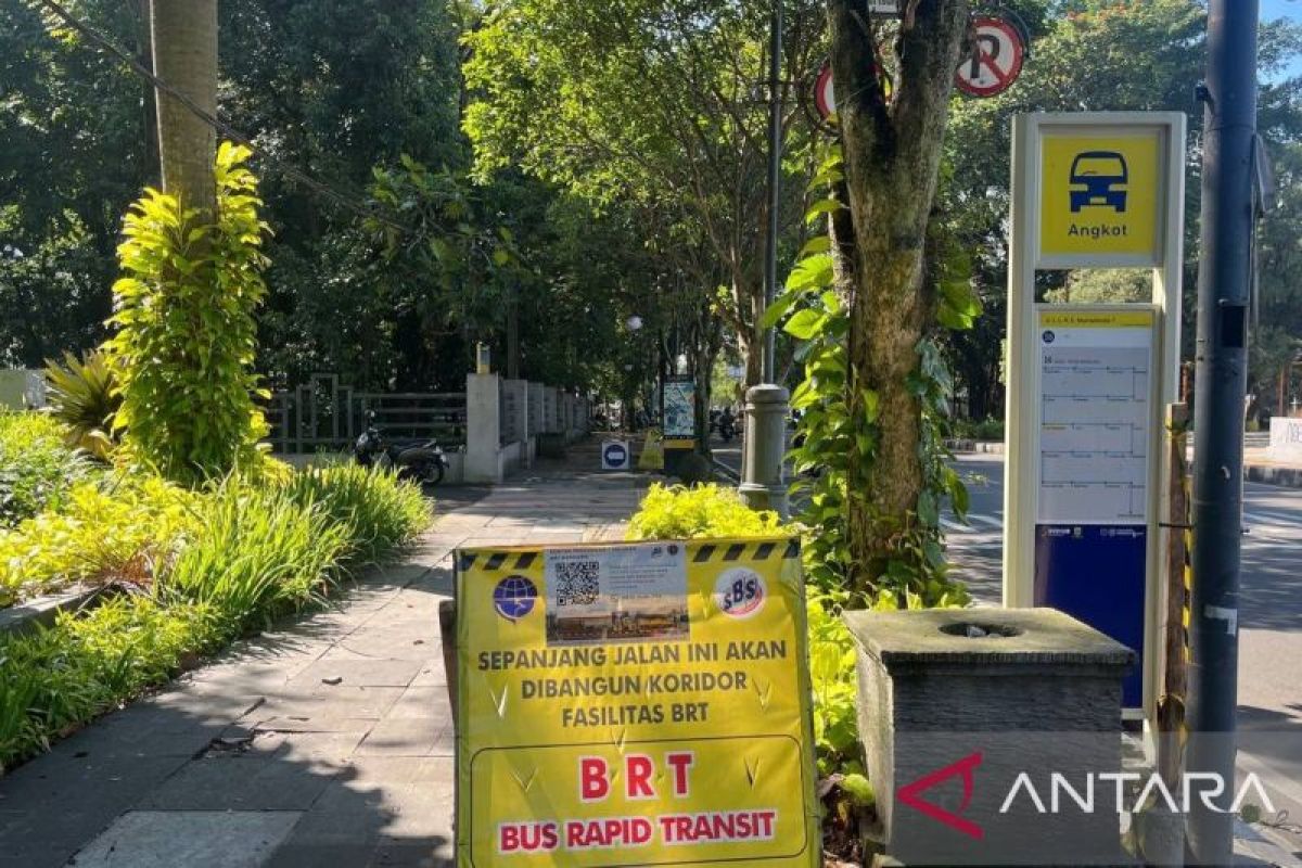 DPRD Jabar minta petugas atur lalu lintas di proyek halte BRT - ANTARA News Jawa Barat