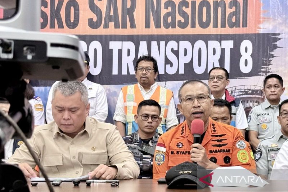 Basarnas ungkap KM Virgo dihantam ombak 3 meter lebih saat kecelakaan