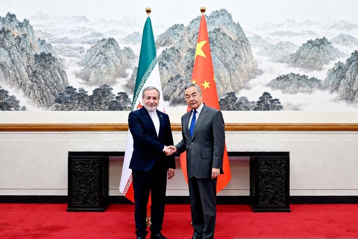Beijing dan Teheran Cari Solusi Damai Krisis Teluk