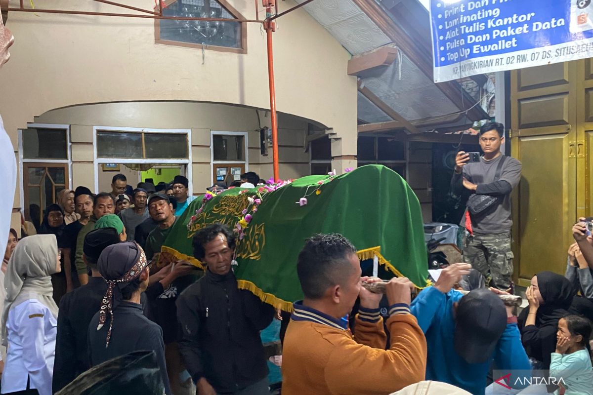 Jasa Raharja berikan santunan keluarga korban KM Virgo di Garut