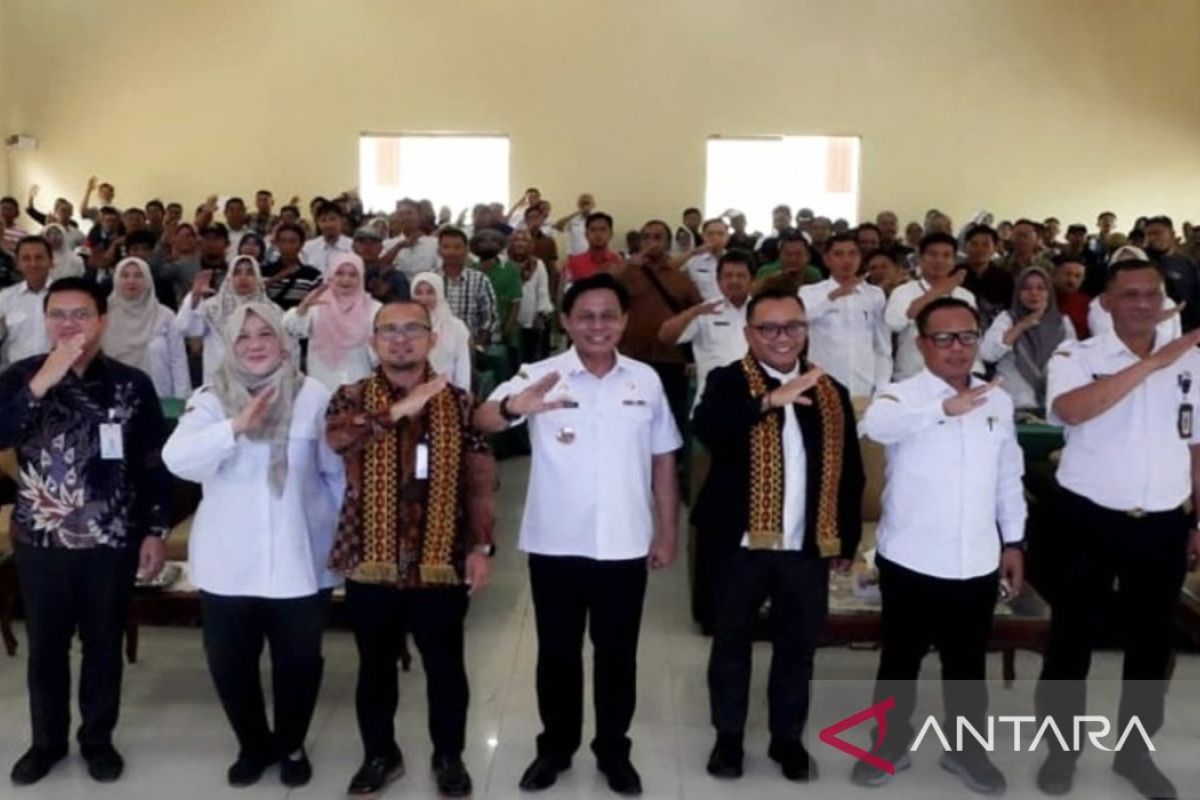 Pemkab Lamsel perkuat akses pembiayaan untuk petani kelapa