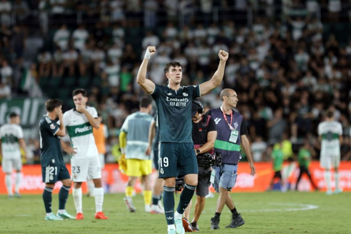 Carlos Espi antar Real Madrid kalahkan Elche 3-2