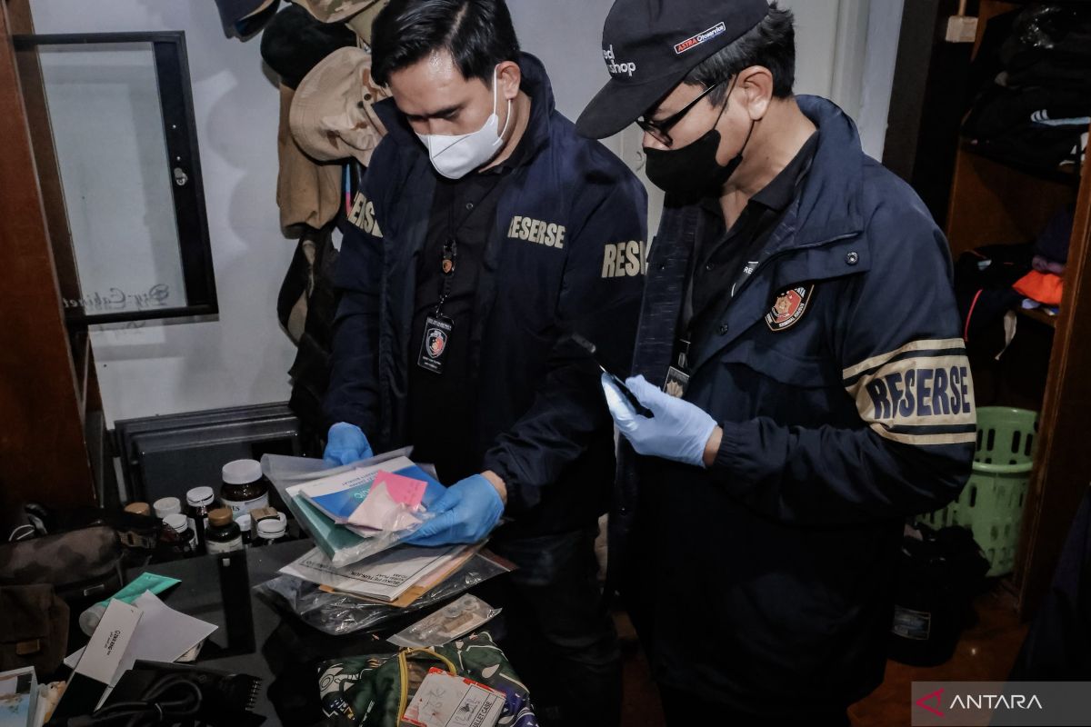 Polisi geledah sembilan lokasi usut korupsi proyek alat konstruksi