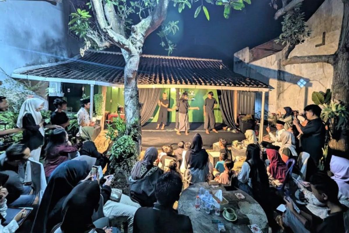 Anggota DPRD Jatim apresiasi penampilan Teater Jepang di Magetan - ANTARA News Jawa Timur