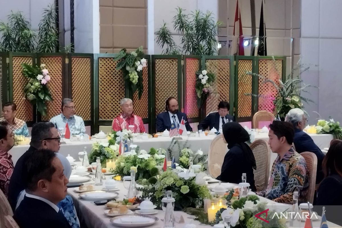 Wakil PM Malaysia kunjungi NasDem dan makan malam bersama Surya Paloh