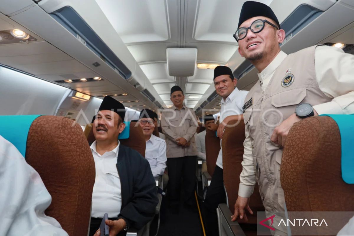 Kemenhaj upayakan biaya penerbangan haji turun agar bisa tekan BPIH