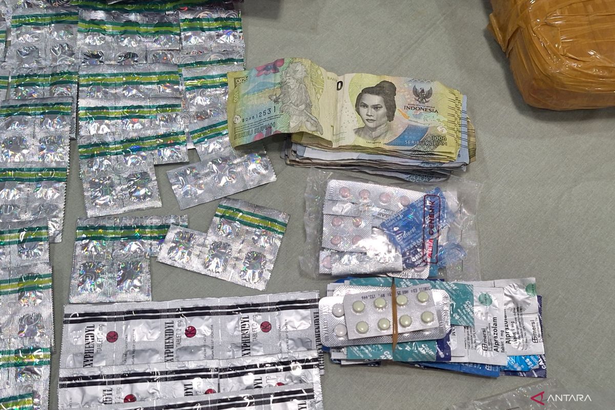 Polisi ungkap peredaran obat keras ilegal dengan sistem "COD"