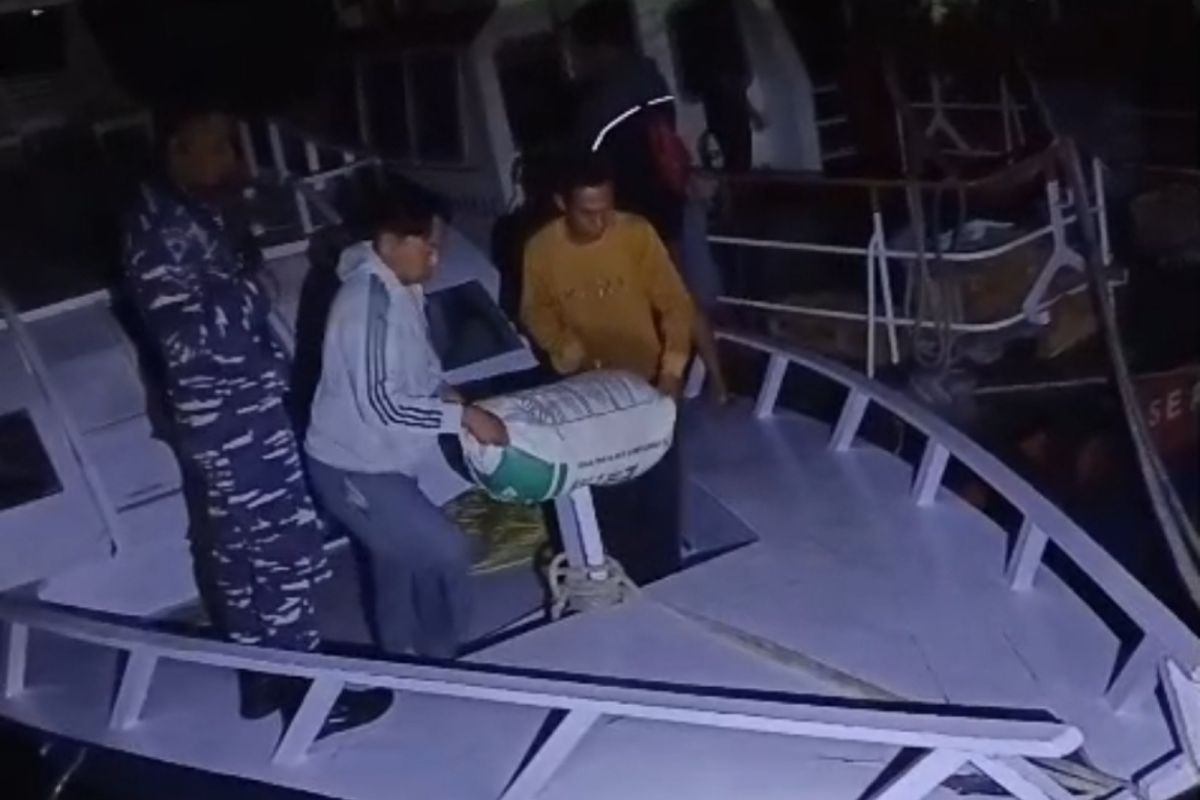 Lanal Gorontalo gagalkan penyelundupan sianida dari Filipina