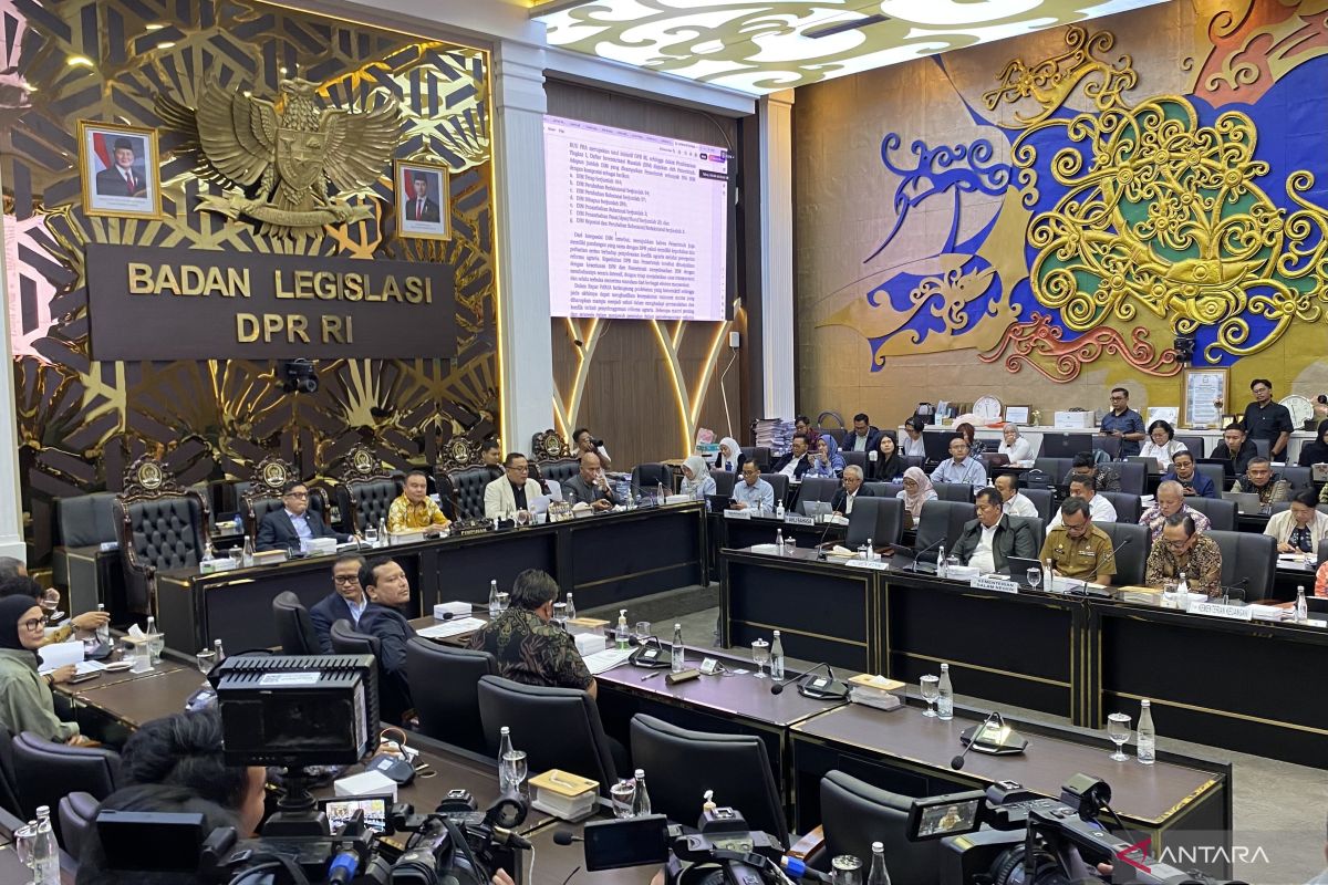 Dasco pimpin rapat RUU Reforma Agraria, Nusron Wahid hadir