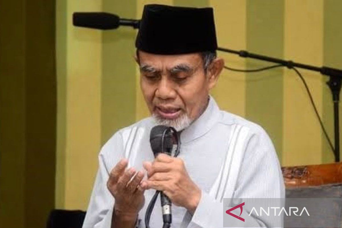 Profil KH Hasan Abdullah Sahal, pimpinan Ponpes Darussalam Gontor