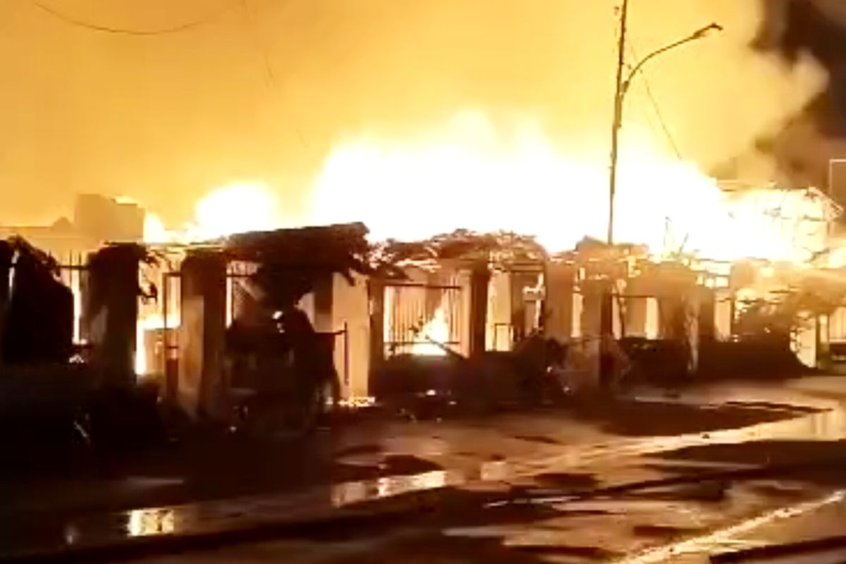 85 personel padamkan kebakaran rumah di Kebayoran Lama