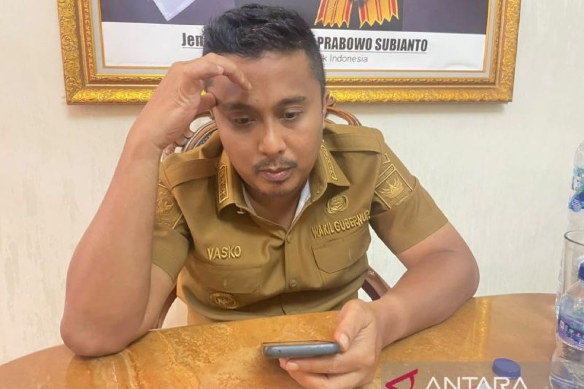 Wagub Vasko koordinasikan dukungan penanganan longsor Arosuka dengan Pemkab Solok