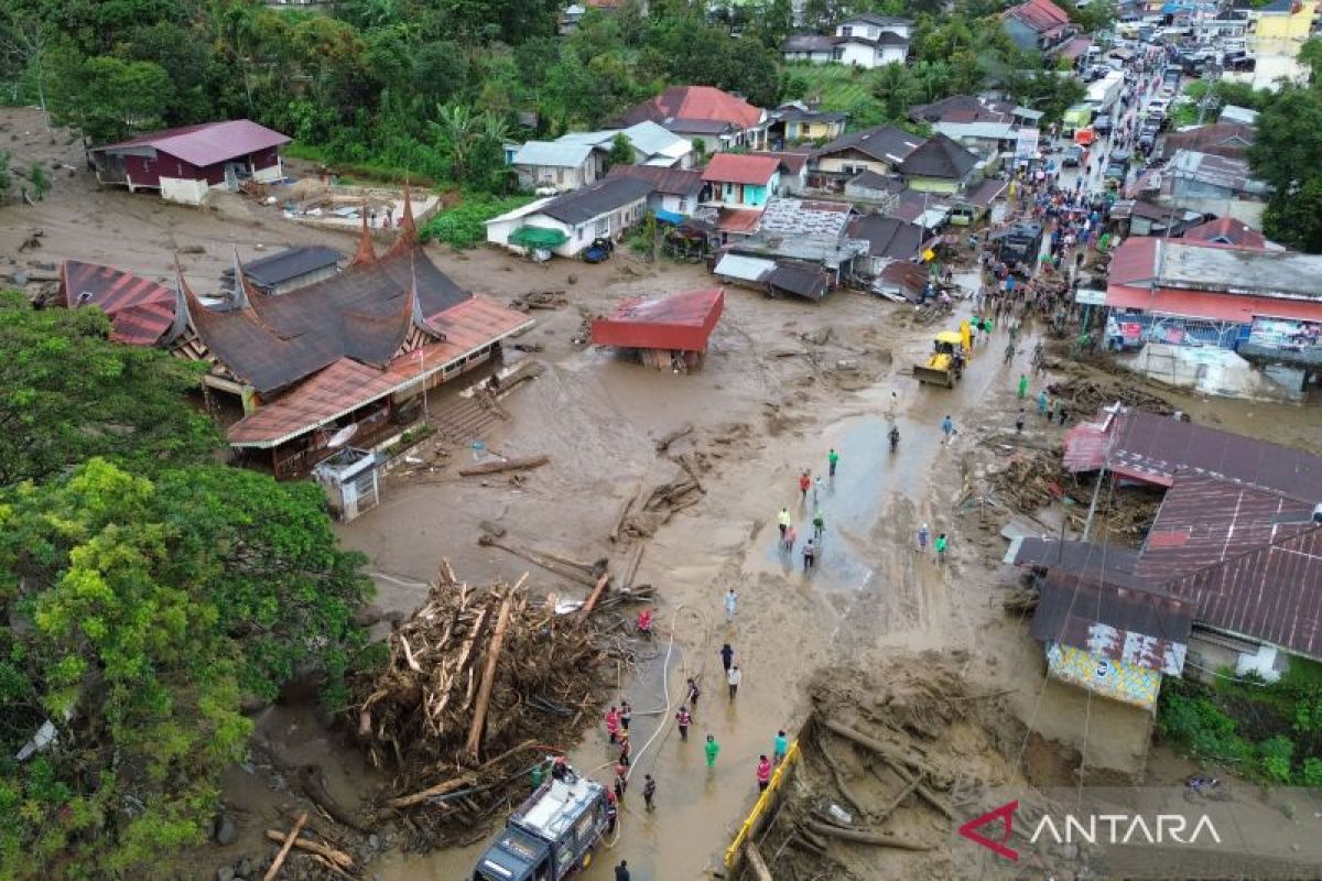 Begini dampak banjir bandang di Solok
