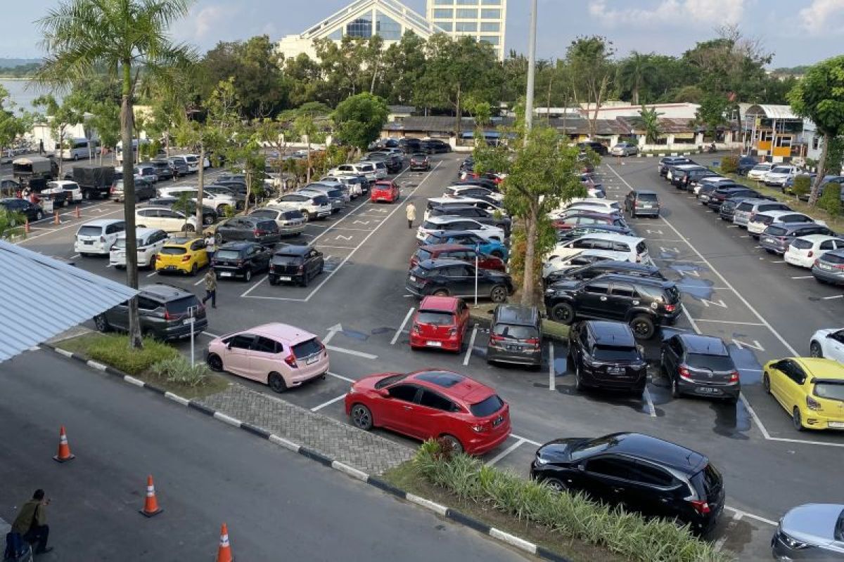 Stiker parkir berlangganan tingkatkan kontribusi PAD Batam